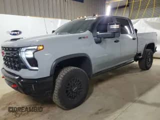 2024 Chevrolet Silverado 2500HD ZR2 с VIN 1GC4YYEY0RF246676, выставлен на аукционе Copart как лот 73434204 с пробегом 29 195 миль миль и Чистый • Clean title. История ставок и продаж доступна на DreamBid. Изображение 1.