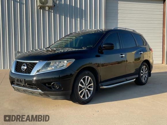 ✅ 2014 Nissan Pathfinder S • VIN: 5N1AR2MN6EC733487 • Lot: 90743075. Wystawiony na Copart z przebiegiem 132 960 mil. Bezpłatny archiwum sprzedaży aukcyjnych z USA i szczegółowy raport historii pojazdu na DreamBid. Zdjęcie 2.