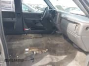 ✅ 2006 GMC Sierra 1500 SLE • VIN: 1GTEC19V06Z203217 • Лот: 42126788. Опубликован ранее на IAAI с пробегом 273 678 миль. Бесплатный доступ к архиву аукционных продаж из США и подробный отчёт об истории автомобиля на DreamBid. Изображение 5.