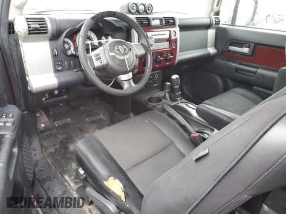 ✅ 2008 Toyota FJ Cruiser • VIN: JTEBU11F98K023102 • Lot: 43163644. Listed on Copart with 181,108 mi. Free auction sales archive from the USA and detailed vehicle history report at DreamBid. Image 8.