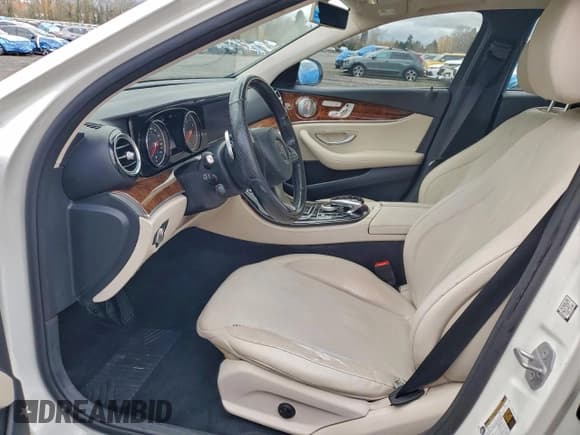 ✅ 2017 Mercedes-Benz E 300 Luxury • VIN: WDDZF4KB5HA130797 • Lot: 96342785. Listed on Copart with 151,997 mi. Free auction sales archive from the USA and detailed vehicle history report at DreamBid. Image 7.