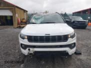 ✅ 2023 Jeep Compass Latitude • VIN: 3C4NJDBN2PT531684 • Lot: 43592365. Wystawiony na IAAI z przebiegiem 19 946 mil. Bezpłatny archiwum sprzedaży aukcyjnych z USA i szczegółowy raport historii pojazdu na DreamBid. Zdjęcie 12.