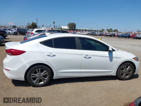 ✅ 2017 Hyundai Elantra Value Edition • VIN: 5NPD84LFXHH172052 • Lot: 43141933. Listed on IAAI with 92,445 mi. Free auction sales archive from the USA and detailed vehicle history report at DreamBid. Image 13.