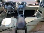 ✅ 2017 Ford Fusion Titanium • VIN: 3FA6P0SU4HR261106 • Lot: 64752965. Wystawiony na Copart z przebiegiem 144 770 mil. Bezpłatny archiwum sprzedaży aukcyjnych z USA i szczegółowy raport historii pojazdu na DreamBid. Zdjęcie 8.