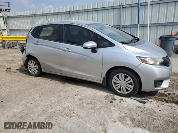 ✅ 2016 Honda Fit LX • VIN: JHMGK5H54GX016109 • Lot: 67267305. Wystawiony na Copart z przebiegiem 142 919 mil. Bezpłatny archiwum sprzedaży aukcyjnych z USA i szczegółowy raport historii pojazdu na DreamBid. Zdjęcie 4.