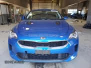 ✅ 2019 Kia Stinger • VIN: KNAE15LA2K6051145 • Lot: 56882864. Wystawiony na Copart z przebiegiem 70 295 mil. Bezpłatny archiwum sprzedaży aukcyjnych z USA i szczegółowy raport historii pojazdu na DreamBid. Zdjęcie 5.