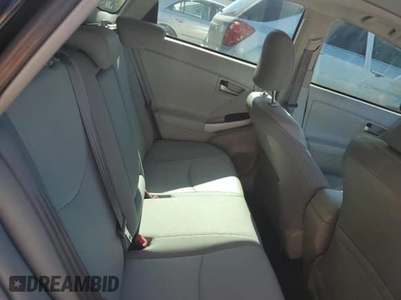 ✅ 2015 Toyota Prius Two • VIN: JTDKN3DU2F1922829 • Lot: 91183005. Wystawiony na Copart z przebiegiem 77 476 mil. Bezpłatny archiwum sprzedaży aukcyjnych z USA i szczegółowy raport historii pojazdu na DreamBid. Zdjęcie 10.