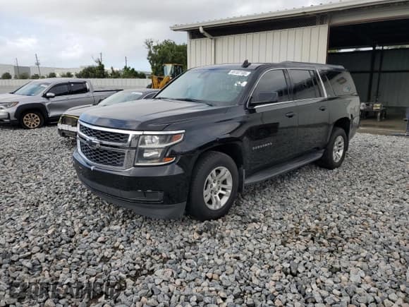 ✅ 2016 Chevrolet Suburban LT • VIN: 1GNSCHKC3GR415302 • Lot: 85107185. Wystawiony na Copart z przebiegiem 324 252 mil. Bezpłatny archiwum sprzedaży aukcyjnych z USA i szczegółowy raport historii pojazdu na DreamBid. Zdjęcie 1.
