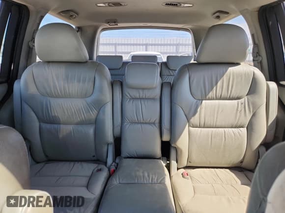✅ 2007 Honda Odyssey EX-L • VIN: 5FNRL38727B404043 • Lot: 82090805. Listed on Copart with 295,353 mi. Free auction sales archive from the USA and detailed vehicle history report at DreamBid. Image 10.