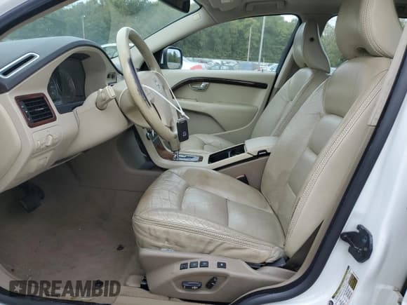 ✅ 2008 Volvo XC70 • VIN: YV4BZ982281005521 • Lot: 72681474. Listed on Copart with 184,787 mi. Free auction sales archive from the USA and detailed vehicle history report at DreamBid. Image 7.