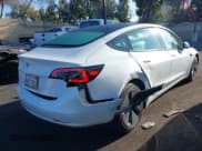 ✅ 2023 Tesla Model 3 • VIN: 5YJ3E1EA7PF714550 • Lot: 43344903. Wystawiony na IAAI z przebiegiem 22 881 mil. Bezpłatny archiwum sprzedaży aukcyjnych z USA i szczegółowy raport historii pojazdu na DreamBid. Zdjęcie 4.