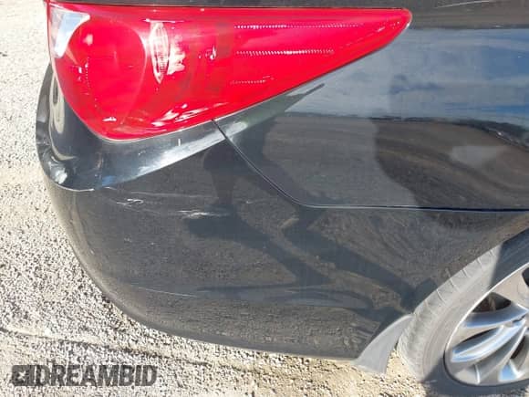 2013 Hyundai Sonata SE с VIN 5NPEC4AC3DH799942, выставлен на аукционе IAAI как лот 43386035 с пробегом 110 967 миль миль и . История ставок и продаж доступна на DreamBid. Изображение 19.