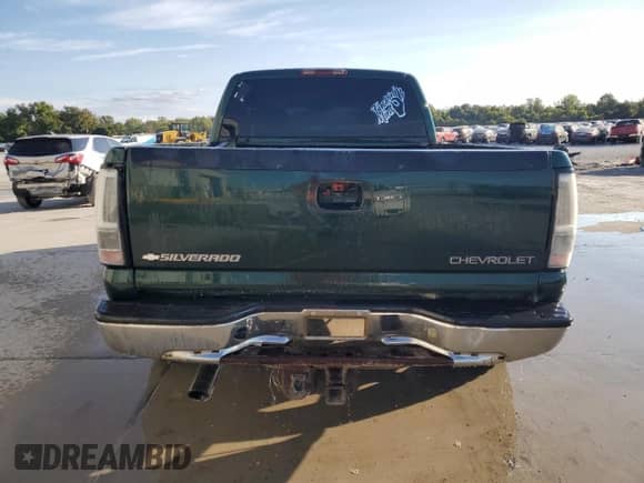 2004 Chevrolet Silverado 1500 Z71 with VIN 2GCEK19T741208633, listed as a Copart auction lot 84893075 with 217,235 mi miles and Salvage title. Bid and sale history available at DreamBid. Image 6.