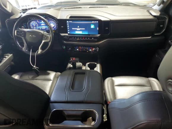 ✅ 2022 Chevrolet Silverado 1500 LT Trail Boss • VIN: 3GCUDFED8NG680074 • Lot: 71748355. Wystawiony na Copart z przebiegiem 35 803 mil. Bezpłatny archiwum sprzedaży aukcyjnych z USA i szczegółowy raport historii pojazdu na DreamBid. Zdjęcie 8.