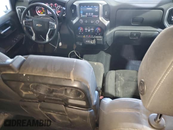 ✅ 2019 Chevrolet Silverado 1500 LT • VIN: 3GCPYDEK6KG115905 • Lot: 54951325. Wystawiony na Copart z przebiegiem 106 568 mil. Bezpłatny archiwum sprzedaży aukcyjnych z USA i szczegółowy raport historii pojazdu na DreamBid. Zdjęcie 8.