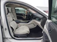 ✅ 2017 Lincoln Continental Black Label • VIN: 1LN6L9BC6H5636770 • Lot: 41959079. Wystawiony na IAAI z przebiegiem 53 359 mil. Bezpłatny archiwum sprzedaży aukcyjnych z USA i szczegółowy raport historii pojazdu na DreamBid. Zdjęcie 5.