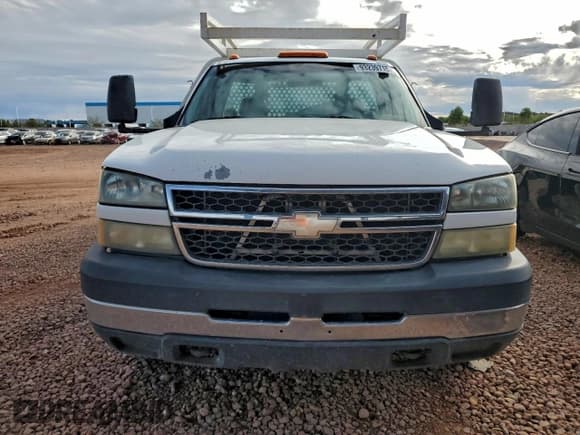 ✅ 2007 Chevrolet Silverado 1500 • VIN: 1GBJC34U77E134385 • Лот: 93239715. Опубликован ранее на Copart с пробегом 196 089 миль. Бесплатный доступ к архиву аукционных продаж из США и подробный отчёт об истории автомобиля на DreamBid. Изображение 5.