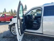 ✅ 2018 Ford Expedition Max Platinum • VIN: 1FMJK1MT7JEA65601 • Lot: 43294368. Wystawiony na IAAI z przebiegiem 70 307 mil. Bezpłatny archiwum sprzedaży aukcyjnych z USA i szczegółowy raport historii pojazdu na DreamBid. Zdjęcie 5.