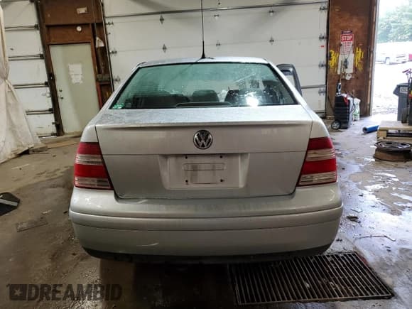 ✅ 2005 Volkswagen Jetta GLS • VIN: 3VWSR69MX5M046167 • Lot: 63996055. Listed on Copart with 81,077 mi. Free auction sales archive from the USA and detailed vehicle history report at DreamBid. Image 6.