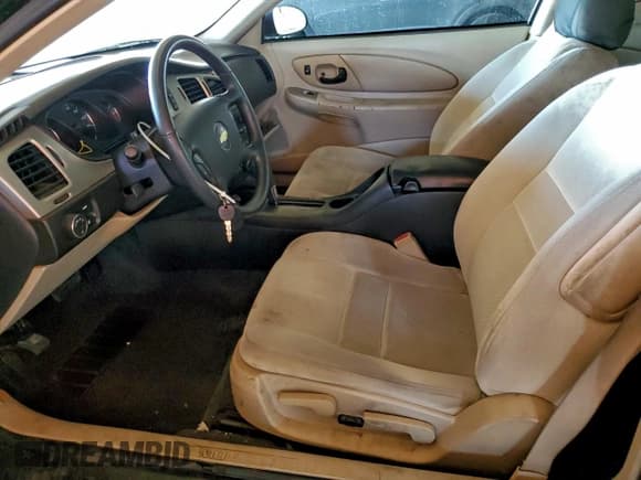 ✅ 2006 Chevrolet Monte Carlo LT 3.5L • VIN: 2G1WM16K469294703 • Lot: 96088015. Wystawiony na Copart z przebiegiem 132 514 mil. Bezpłatny archiwum sprzedaży aukcyjnych z USA i szczegółowy raport historii pojazdu na DreamBid. Zdjęcie 7.