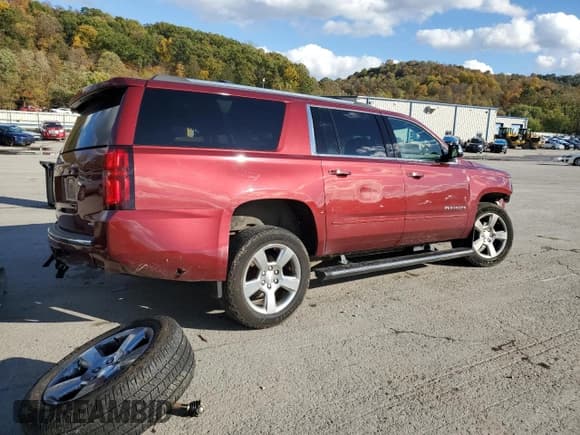 ✅ 2020 Chevrolet Suburban Premier • VIN: 1GNSKJKC1LR170441 • Lot: 87202425. Wystawiony na Copart z przebiegiem Nie podano. Bezpłatny archiwum sprzedaży aukcyjnych z USA i szczegółowy raport historii pojazdu na DreamBid. Zdjęcie 3.