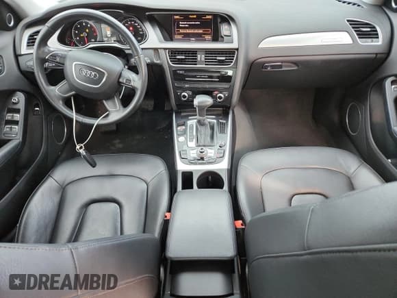 ✅ 2013 Audi A4 Premium Plus • VIN: WAUFFAFLXDN011190 • Lot: 82260625. Listed on Copart with 59,825 mi. Free auction sales archive from the USA and detailed vehicle history report at DreamBid. Image 8.