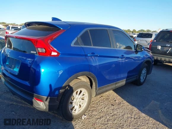 ✅ 2019 Mitsubishi Eclipse Cross ES • VIN: JA4AT3AA4KZ033919 • Lot: 43557536. Listed on IAAI with 125,578 mi. Free auction sales archive from the USA and detailed vehicle history report at DreamBid. Image 4.