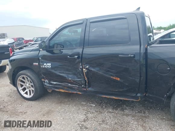 ✅ 2013 Ram 1500 Sport • VIN: 1C6RR6MT3DS547026 • Лот: 42909397. Опубликован ранее на IAAI с пробегом 182 568 миль. Бесплатный доступ к архиву аукционных продаж из США и подробный отчёт об истории автомобиля на DreamBid. Изображение 6.