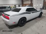 ✅ 2013 Dodge Challenger R/T • VIN: 2C3CDYBT7DH501528 • Lot: 41790514. Wystawiony na IAAI z przebiegiem 122 876 mil. Bezpłatny archiwum sprzedaży aukcyjnych z USA i szczegółowy raport historii pojazdu na DreamBid. Zdjęcie 4.