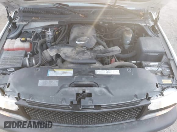 ✅ 2001 Chevrolet Suburban LS • VIN: 3GNFK16T41G276200 • Лот: 40790265. Опубликован ранее на IAAI с пробегом 213 058 миль. Бесплатный доступ к архиву аукционных продаж из США и подробный отчёт об истории автомобиля на DreamBid. Изображение 10.