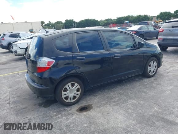 ✅ 2010 Honda Fit • VIN: JHMGE8G25AC010480 • Lot: 43414414. Listed on IAAI with 229,200 mi. Free auction sales archive from the USA and detailed vehicle history report at DreamBid. Image 4.