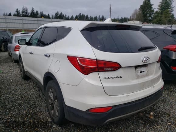 ✅ 2016 Hyundai Santa Fe • VIN: 5XYZTDLB5GG329848 • Лот: 42583643. Опубликован ранее на Copart с пробегом Не указан. Бесплатный доступ к архиву аукционных продаж из США и подробный отчёт об истории автомобиля на DreamBid. Изображение 2.