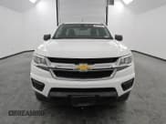 ✅ 2019 Chevrolet Colorado 2WD Work Truck • VIN: 1GCHSBEA7K1320956 • Лот: 67666364. Опубликован ранее на Copart с пробегом 105 384 миль. Бесплатный доступ к архиву аукционных продаж из США и подробный отчёт об истории автомобиля на DreamBid. Изображение 5.