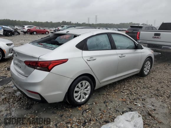 ✅ 2019 Hyundai Accent SE • VIN: 3KPC24A31KE056692 • Лот: 70831004. Опубликован ранее на Copart с пробегом 40 576 миль. Бесплатный доступ к архиву аукционных продаж из США и подробный отчёт об истории автомобиля на DreamBid. Изображение 3.