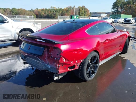 ✅ 2019 Ford Mustang EcoBoost • VIN: 1FA6P8TH5K5200793 • Lot: 43639634. Wystawiony na IAAI z przebiegiem 137 326 mil. Bezpłatny archiwum sprzedaży aukcyjnych z USA i szczegółowy raport historii pojazdu na DreamBid. Zdjęcie 4.