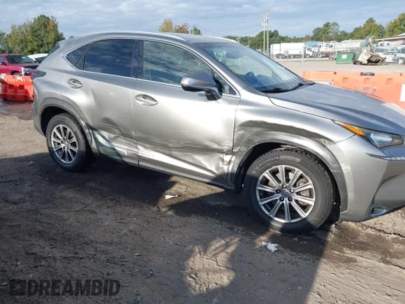 ✅ 2015 Lexus NX 200t • VIN: JTJYARBZ2F2000432 • Lot: 43368000. Wystawiony na IAAI z przebiegiem 156 629 mil. Bezpłatny archiwum sprzedaży aukcyjnych z USA i szczegółowy raport historii pojazdu na DreamBid. Zdjęcie 6.