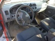 ✅ 2002 Nissan Frontier XE • VIN: 1N6DD26S72C325088 • Лот: 82439285. Опубликован ранее на Copart с пробегом 130 470 миль. Бесплатный доступ к архиву аукционных продаж из США и подробный отчёт об истории автомобиля на DreamBid. Изображение 8.