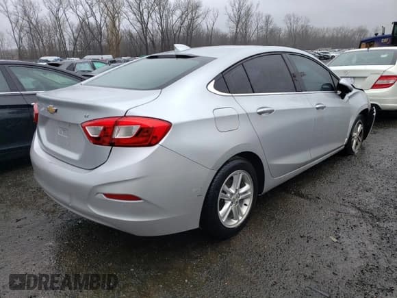 ✅ 2016 Chevrolet Cruze LT • VIN: 1G1BE5SM9G7285203 • Lot: 44303193. Listed on Copart with 102,712 mi. Free auction sales archive from the USA and detailed vehicle history report at DreamBid. Image 3.