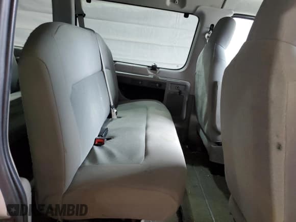 ✅ 2012 Ford Econoline Passenger XL • VIN: 1FBNE3BL3CDA12936 • Lot: 59567575. Wystawiony na Copart z przebiegiem Nie podano. Bezpłatny archiwum sprzedaży aukcyjnych z USA i szczegółowy raport historii pojazdu na DreamBid. Zdjęcie 11.