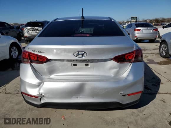 2019 Hyundai Accent SE z VIN 3KPC24A35KE055335, wystawiony jako Copart lot #40166514 z przebiegiem 104 083 mil mil oraz . Historia ofert i sprzedaży dostępna na DreamBid. Obrazek 6.