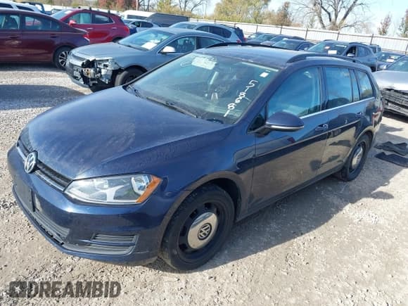 ✅ 2015 Volkswagen Golf SE • VIN: 3VWCA7AU9FM518681 • Lot: 43695870. Listed on IAAI with 177,150 mi. Free auction sales archive from the USA and detailed vehicle history report at DreamBid. Image 2.