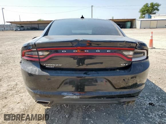 ✅ 2017 Dodge Charger SXT • VIN: 2C3CDXJGXHH576633 • Lot: 80212335. Wystawiony na Copart z przebiegiem 98 941 mil. Bezpłatny archiwum sprzedaży aukcyjnych z USA i szczegółowy raport historii pojazdu na DreamBid. Zdjęcie 6.