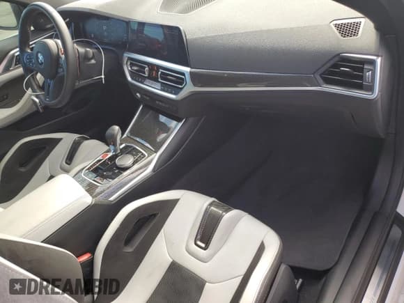 ✅ 2022 BMW M4 Competition xDrive • VIN: WBS43AZ0XNCK13134 • Лот: 81919185. Опубликован ранее на Copart с пробегом 9 588 миль. Бесплатный доступ к архиву аукционных продаж из США и подробный отчёт об истории автомобиля на DreamBid. Изображение 8.