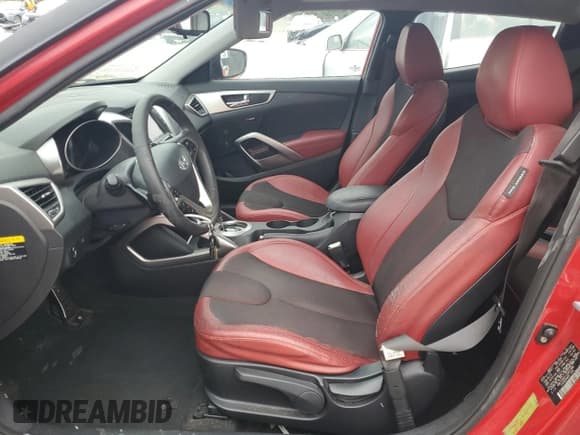 ✅ 2012 Hyundai Veloster w/Gray Int • VIN: KMHTC6AD1CU064985 • Lot: 42487355. Wystawiony na Copart z przebiegiem 84 475 mil. Bezpłatny archiwum sprzedaży aukcyjnych z USA i szczegółowy raport historii pojazdu na DreamBid. Zdjęcie 7.