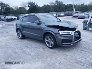 ✅ 2018 Audi Q3 Premium Plus • VIN: WA1HCCFS8JR031363 • Lot: 43561476. Wystawiony na IAAI z przebiegiem 56 975 mil. Bezpłatny archiwum sprzedaży aukcyjnych z USA i szczegółowy raport historii pojazdu na DreamBid. Zdjęcie 1.