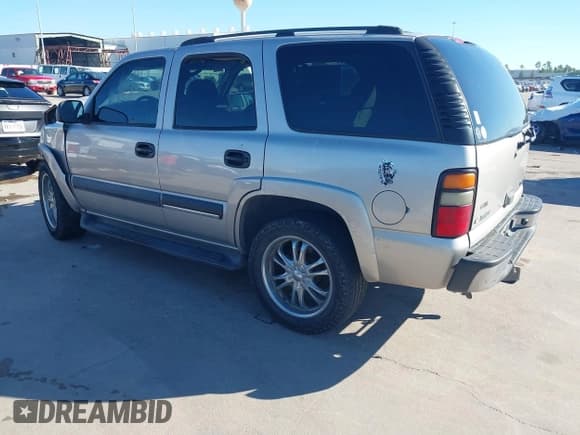 ✅ 2004 Chevrolet Tahoe LS • VIN: 1GNEC13Z84R133773 • Lot: 43608991. Listed on IAAI with 245,270 mi. Free auction sales archive from the USA and detailed vehicle history report at DreamBid. Image 3.