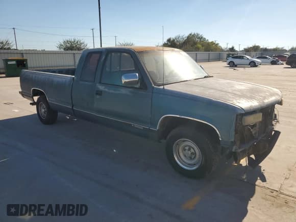 ✅ 1991 Chevrolet Silverado 1500 • VIN: 2GCEC19K8M1160225 • Lot: 73439084. Wystawiony na Copart z przebiegiem 324 398 mil. Bezpłatny archiwum sprzedaży aukcyjnych z USA i szczegółowy raport historii pojazdu na DreamBid. Zdjęcie 4.