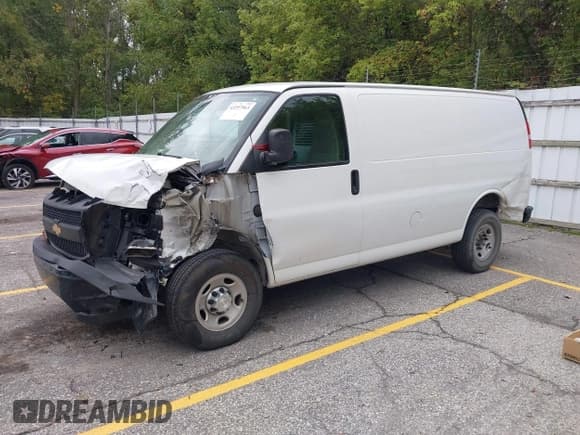 ✅ 2017 Chevrolet Express Cargo • VIN: 1GCWGAFF4H1320130 • Лот: 43297963. Опубликован ранее на IAAI с пробегом 203 551 миль. Бесплатный доступ к архиву аукционных продаж из США и подробный отчёт об истории автомобиля на DreamBid. Изображение 17.