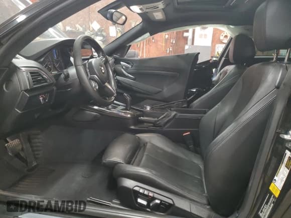 ✅ 2016 BMW 2 Series M235i • VIN: WBA1J7C50GV359179 • Lot: 81308135. Listed on Copart with 99,712 mi. Free auction sales archive from the USA and detailed vehicle history report at DreamBid. Image 7.