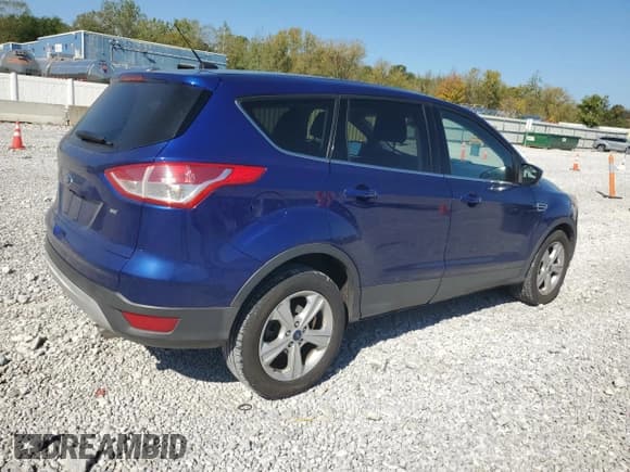 ✅ 2016 Ford Escape SE • VIN: 1FMCU0G77GUB61495 • Lot: 82229135. Listed on Copart with 142,634 mi. Free auction sales archive from the USA and detailed vehicle history report at DreamBid. Image 3.